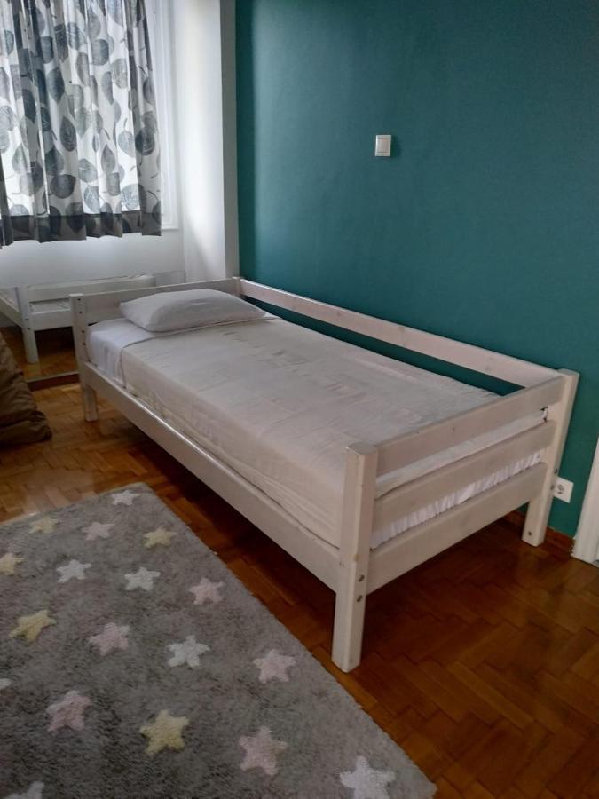 Fully Renovated, Family-Friendly Apartment, Next To A Huge Green Park, In Athens Center Eksteriør billede