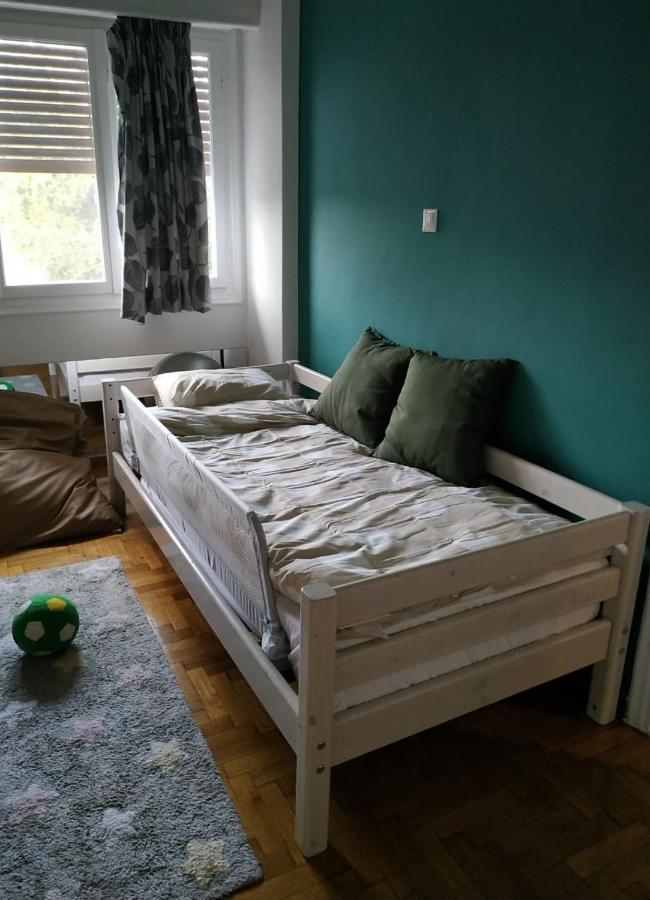 Fully Renovated, Family-Friendly Apartment, Next To A Huge Green Park, In Athens Center Eksteriør billede